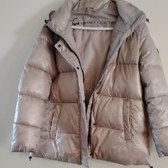 Vince Camuto Jackets & Blazers - Vince Camuto Silver Puffer Hooded Jacket